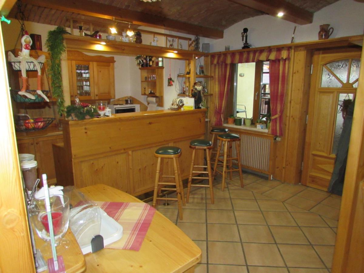 Arkadenhof Fam. Schneider Bed & Breakfast Eichenbrunn ภายนอก รูปภาพ