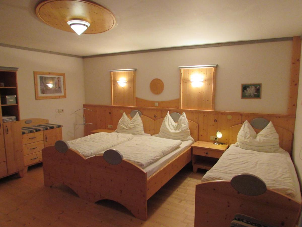 Arkadenhof Fam. Schneider Bed & Breakfast Eichenbrunn ภายนอก รูปภาพ