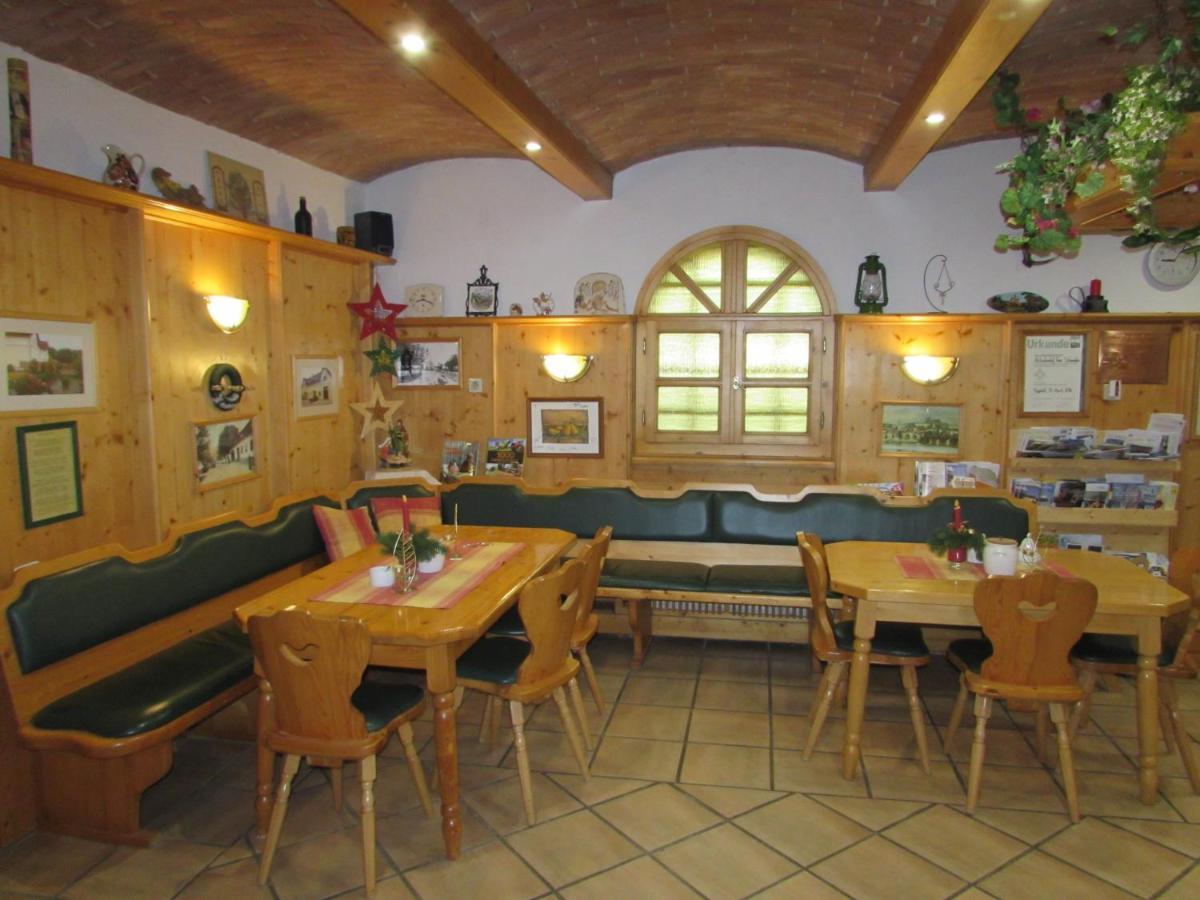 Arkadenhof Fam. Schneider Bed & Breakfast Eichenbrunn ภายนอก รูปภาพ